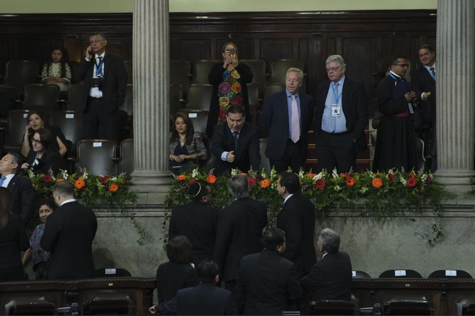 Portillo saludó a varios de los legisladores desde el palco diplomático del Congreso. (Foto: Luis Sajché/Soy502)