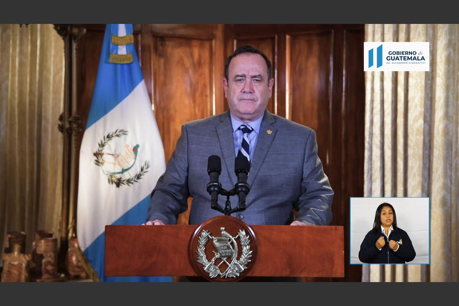 El mensaje a la nación el mandatario explicó el por qué de la necesidad del estado de prevención. (Foto: Gobierno Guatemala)&nbsp;