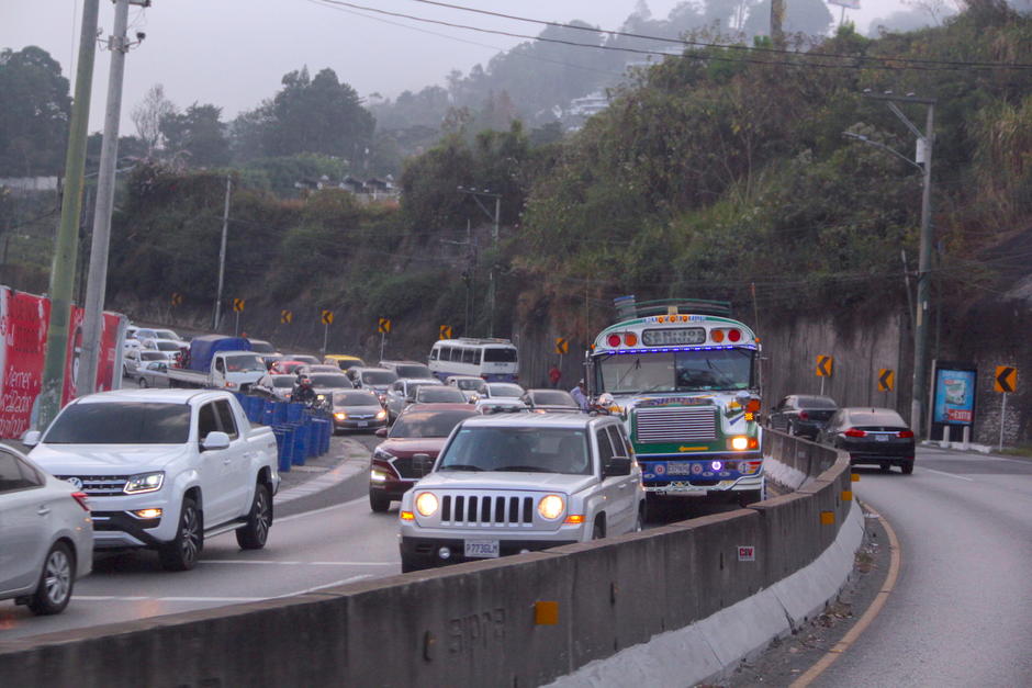 El tráfico de ingreso y egreso de la ciudad es una de las problemáticas que aquejan a los conductores, pero la mayoría provienen de municipios vecinos. (Foto: Fredy Hernández/Soy502)