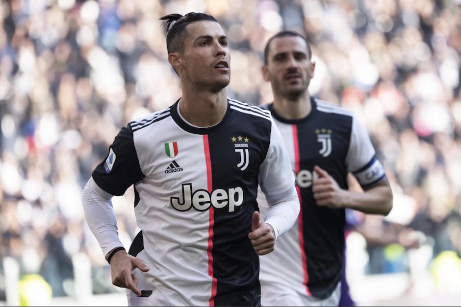 Cristiano Ronaldo festejó su doblete en la victoria de la Juventus. (Foto: AFP)