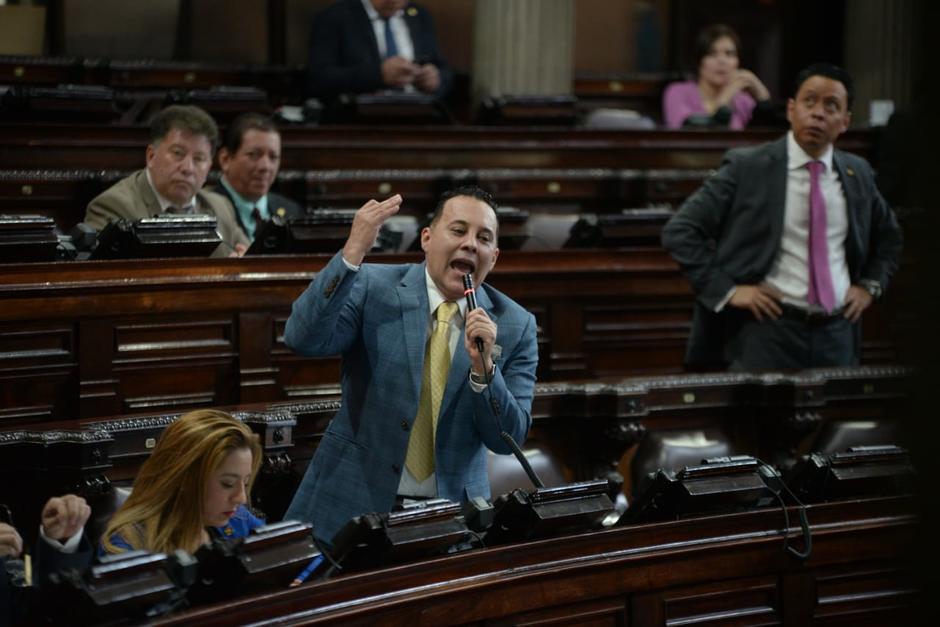 Las sesiones del Congreso inician con más de una hora de retraso por la impuntualidad de la mayoría de diputados. (Foto: Wilder López/Soy502)
