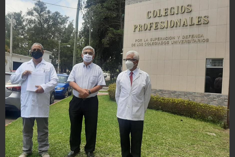 Médicos exigen a su Colegio profesional que exija protección para los galenos que atienden la pandemia. (Foto: Soy502)