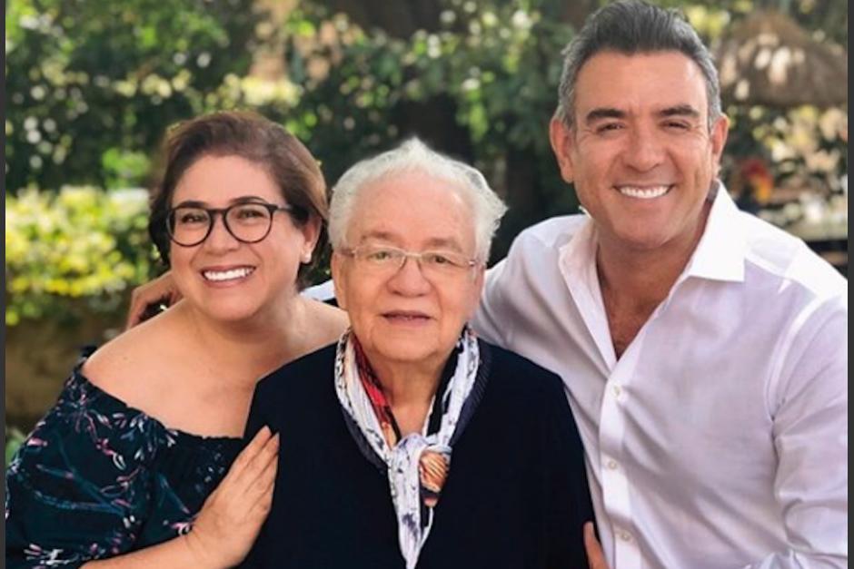 Héctor Sandarti revela que su familia en Guatemala tiene Covid-19. (Foto: Instagram)