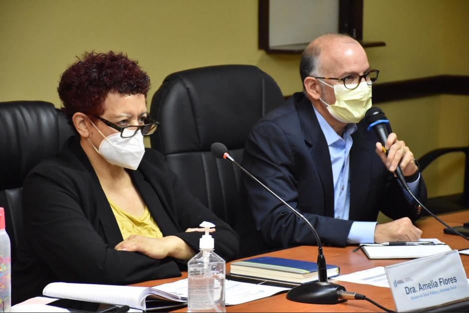 La ministra de Salud, Amelia Flores, y el director de la Coprecovid, Edwin Asturias, se reunieron con alcaldes y directivos de la Anam. (Foto: MSAPAS)