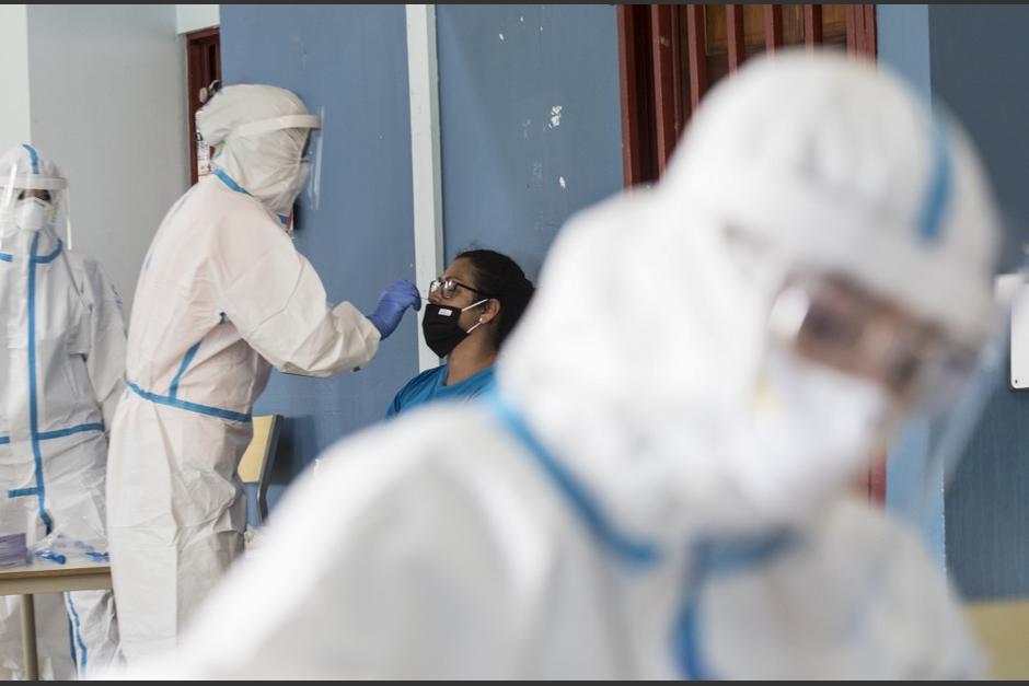 Guatemala llegó a los 49,789 casos de Covid-19 y registra 1,924 personas fallecidas por el nuevo coronavirus. (Foto: AFP)