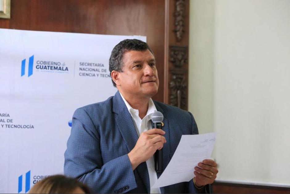 El vicepresidente Guillermo Castillo participó en la juramentación de las Juntas Directivas del Senacyt. (Foto: Vicepresidencia)