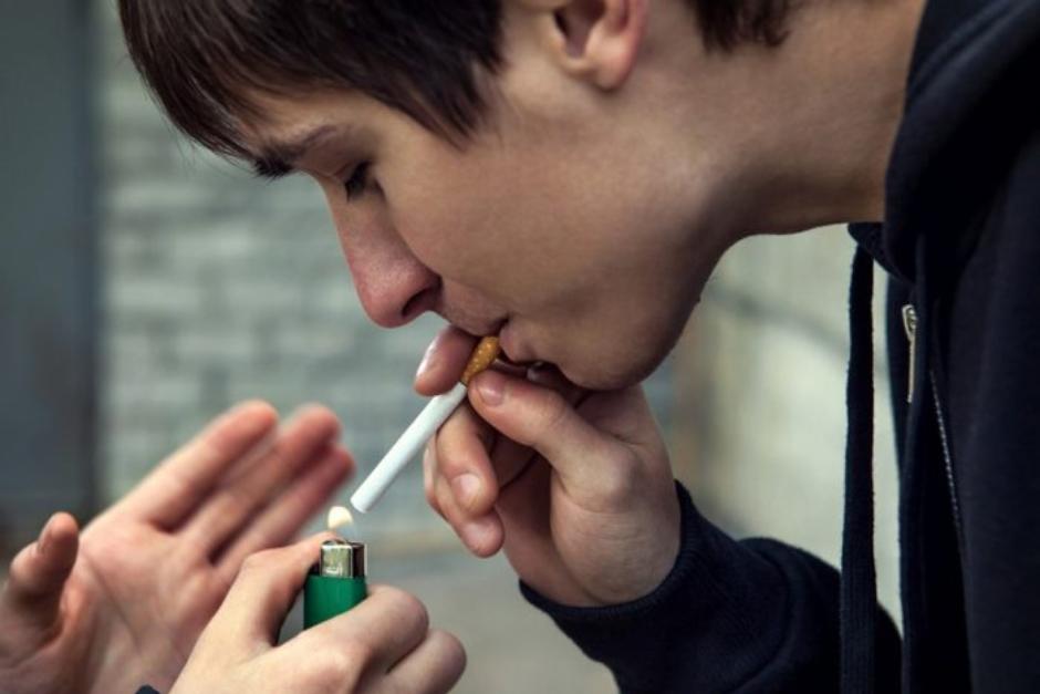 La OMS advierte que el tabaquismo es una enfermedad adictiva crónica. (Foto: etapainfantil.com)&nbsp;