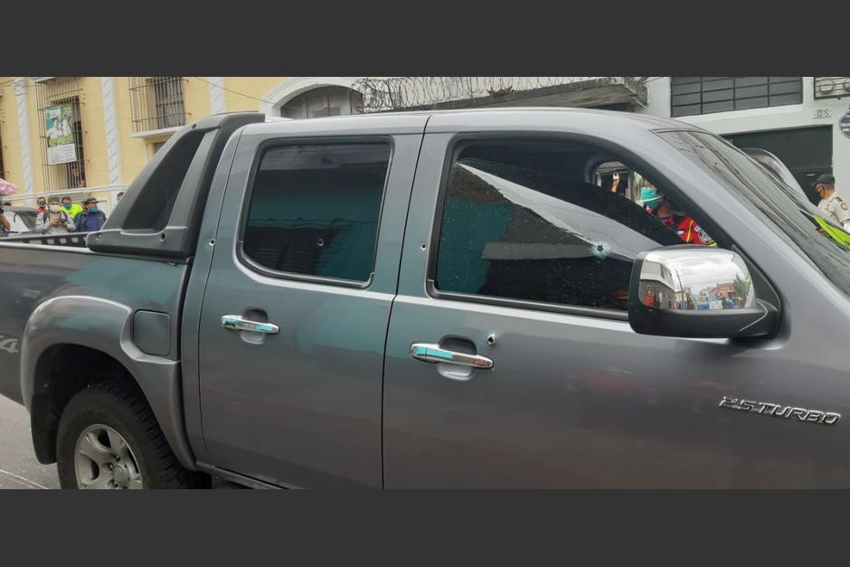 El vehículo de José Guadalupe Hernández y Hernández quedó con varias perforaciones de bala.&nbsp;