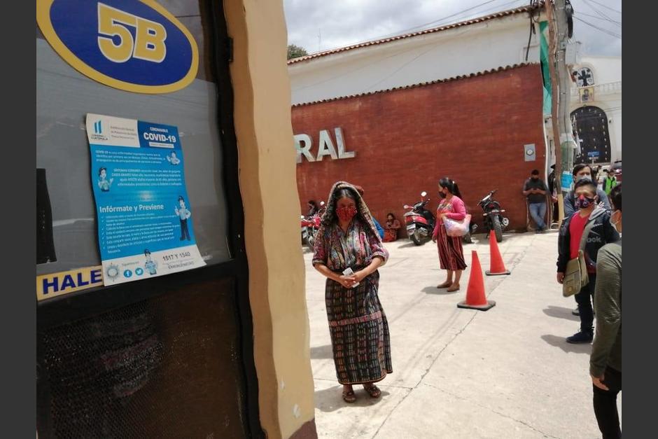 Banco Alto Fijo Con Respaldo Guatemala - Construex Guatemala