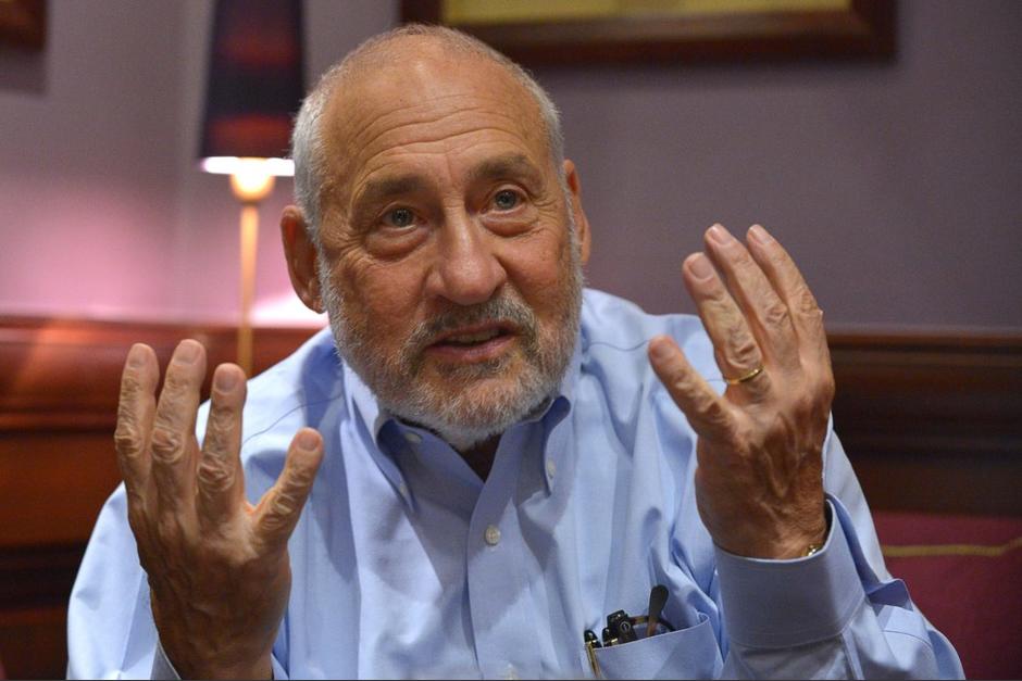Joseph Stiglitz opina que debería pensarse en qué tipo de economía queremos después de esta pandemia. Y no deberíamos volver a donde&nbsp;estábamos. (Foto: AFP Eric Piermont vía Getty Images)&nbsp;