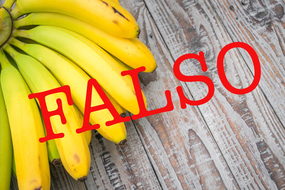 Una publicación en Facebook invitaba a las personas a comer banano para bloquear la entrada del nuevo virus. Expertos señalan que esta información es falsa. (Foto: Freepik)