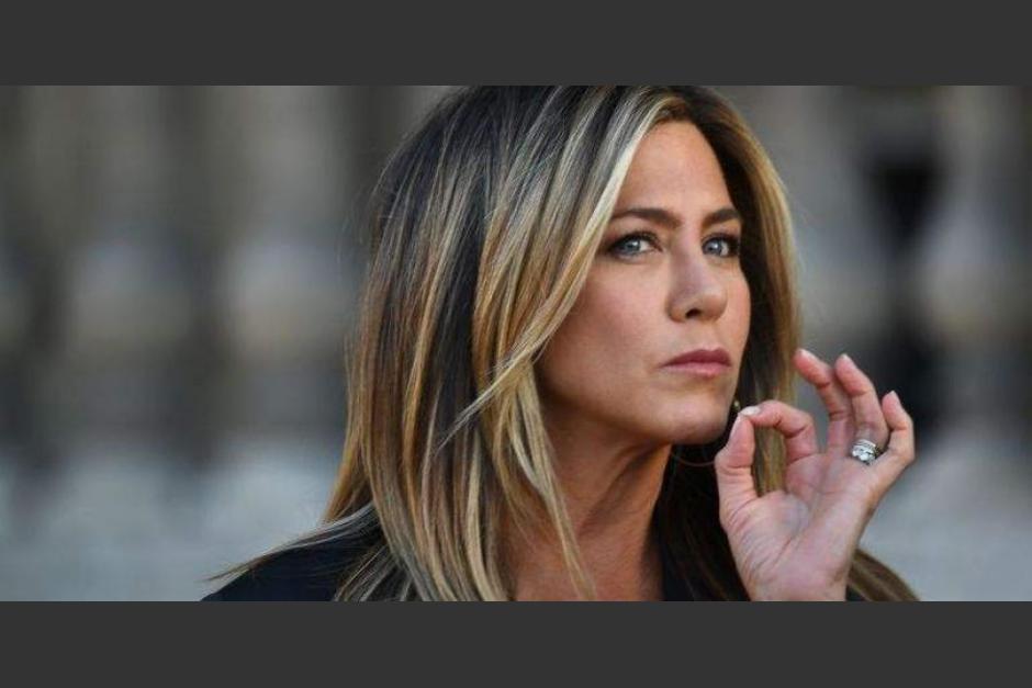 Jennifer Aniston escribió un fuerte mensaje para crear conciencia acerca del uso de mascarillas. (Foto: AFP)