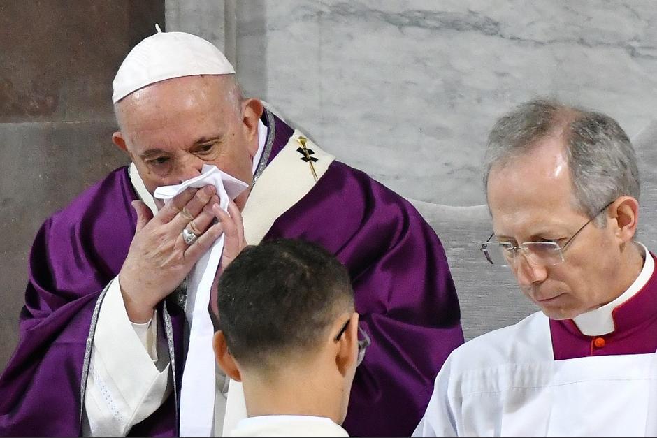 El Papa Francisco sufrió quebrantos de salud y fue sometido a la prueba del coronavirus. (Foto: AFP)