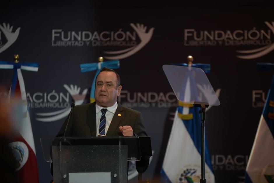Giammattei busca el apoyo de los presidentes de El Salvador y Honduras para concretar su propuesta. (Foto: Wilder López/Soy502)