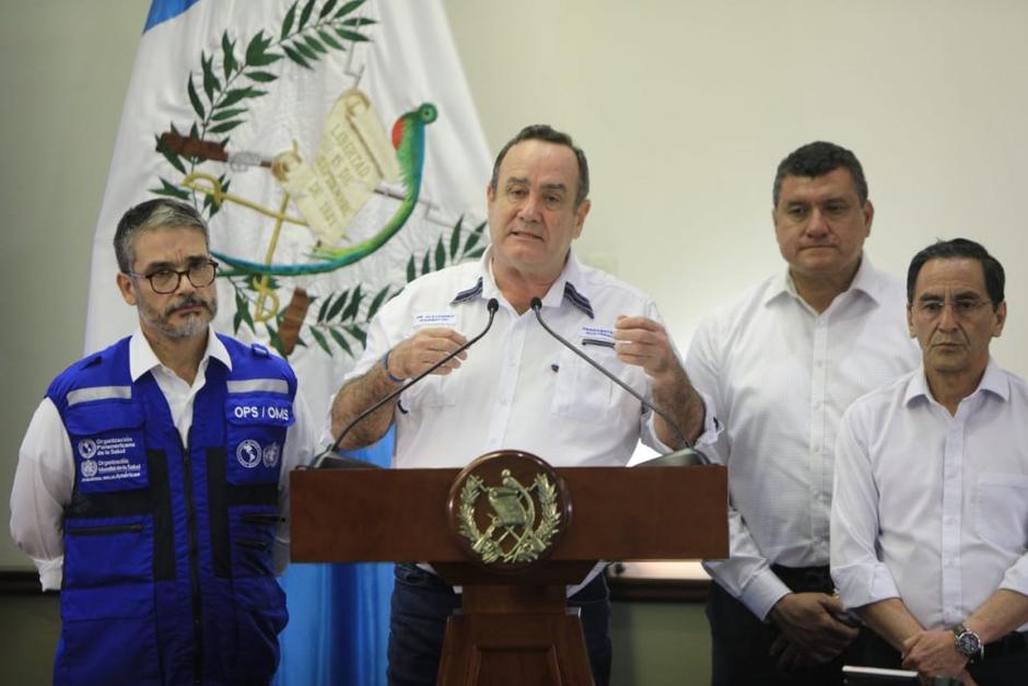 El presidente Alejandro Giammattei llamó a la calma y no suspendió ninguna actividad pública. (Foto: Agencia Guatemalteca de Noticias)