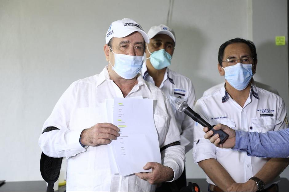 El presidente Alejandro Giammattei habló de nuevo en cadena nacional para informar sobre 10 casos recuperados de Covid-19. (Foto: SCSP)