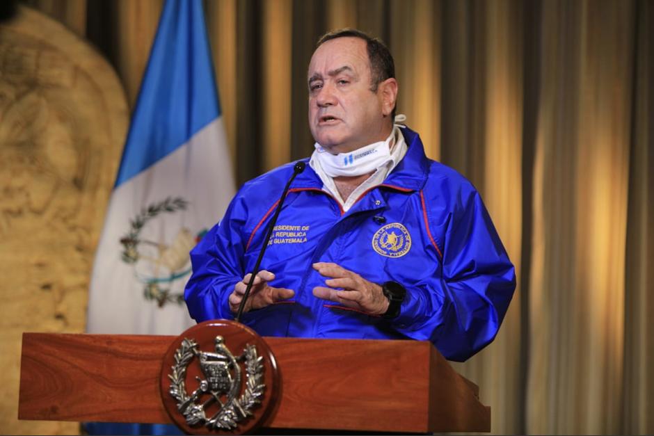 El presidente de Guatemala anunció un acuerdo con las telefonías y empresas de luz para evitar corte de servicios. (Foto: Archivo/Soy502)&nbsp;