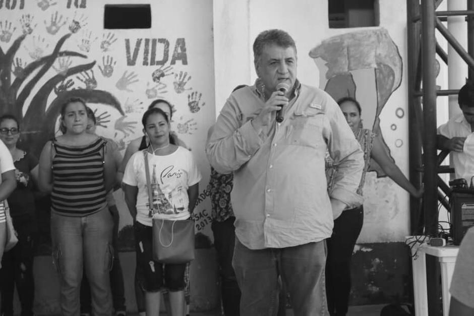 El alcalde de Teculután, César Augusto Paz, envió a sus homólogos un mensaje horas antes de ser asesinado. (Foto: Facebook)