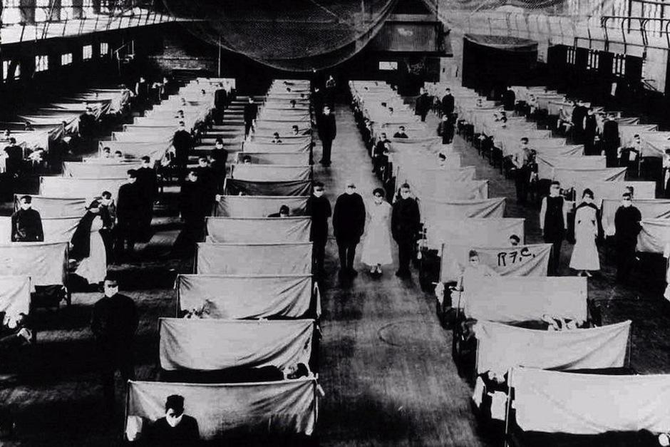 Hace un siglo la humanidad también enfrentó una mortal pandemia. En la época se cometieron grandes errores. (Foto: AFP)&nbsp;