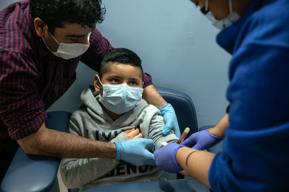 En un día, 11 niños resultaron contagiados de coronavirus, según reportó del Ministerio de Salud Pública. (Foto: Archivo/AFP)