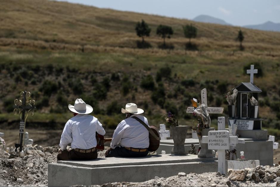 México es el país que celebras a sus muertos en plena pandemia por el Coronavirus. (Foto: AFP)