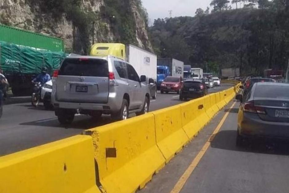 El tráfico se complicó en varias rutas del país, como en el Pacífico. (Foto: Twitter PMT Villa Nueva)&nbsp;