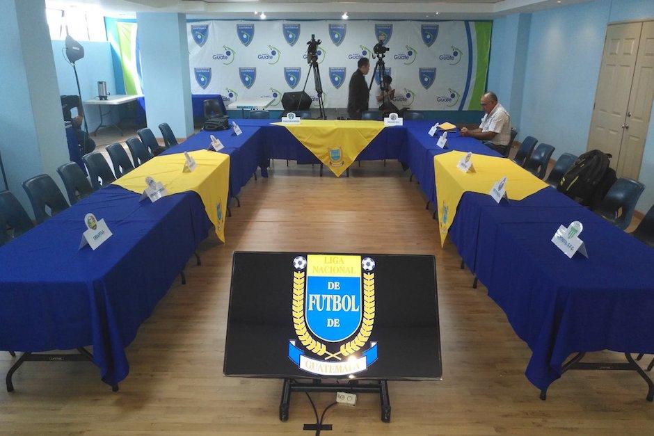 Los integrantes de la asamblea de futbol de la Liga Nacional definieron tres escenarios para el inicico del torneo Apertura 2020. (Foto: Archivo/Soy502)