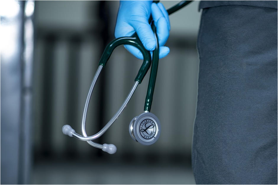 Futuros médicos piden la exoneración de los trámites de graduación para trabajar en la lucha para frenar el covid-19 en el país. (Foto: Pixabay)