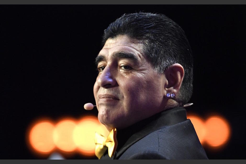 Maradona fue intervenido de emergencia. (Foto: AFP)