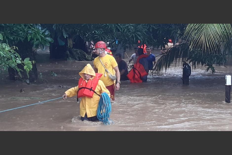 Varias personas han sido evacuadas en Honduras debido a la crecida de ríos e inundaciones provocadas por el Huracán Eta. (Foto: Cortesía)
