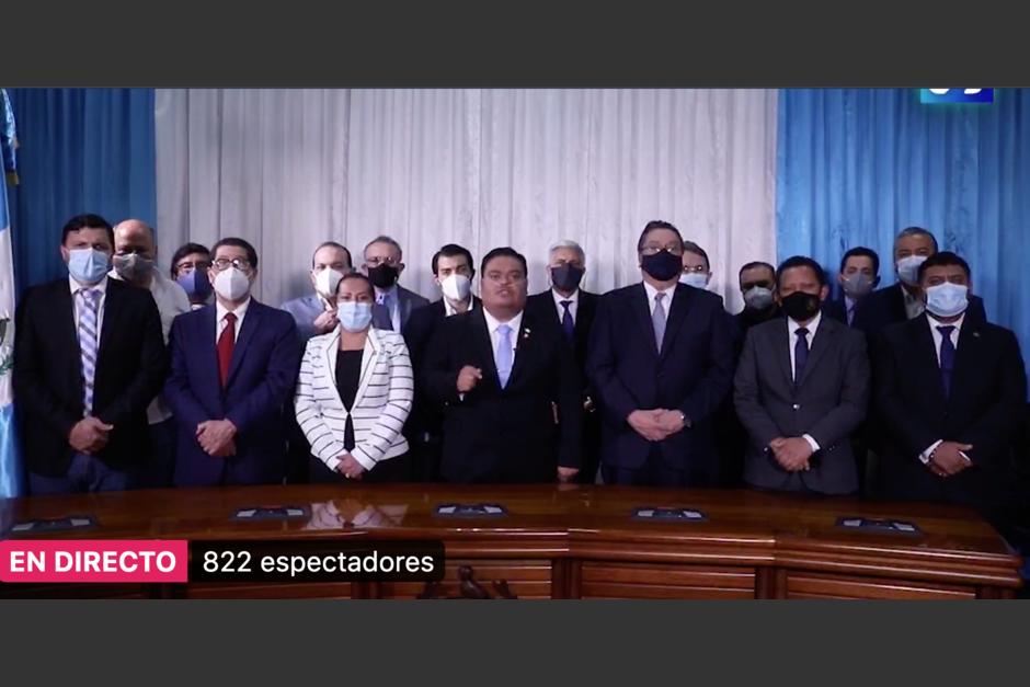 Al salir de una reunión en el salón Justo Rufino Barrios del Ministerio de la Defensa, el presidente del Congreso, Allan Rodríguez, informó sobre el Presupuesto. (Foto: Archivo/Soy502)