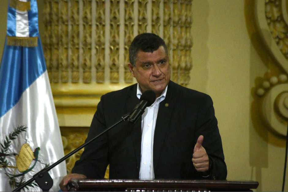 El vicepresidente Guillermo Castillo asegura que no se ha reunido con el presidente Alejandro Giammattei. (Foto: Wilder López/Soy502)