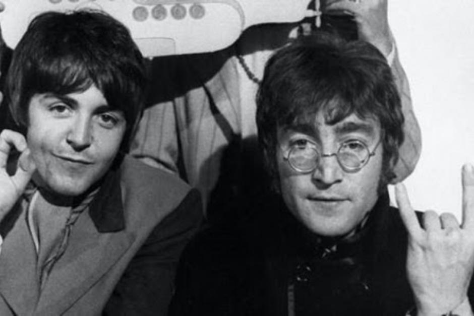 Paul McCartney subió unca conmovedora fotografía con JOhn Lennon para celebrar sus cumpleaños. (Foto: Instagram)