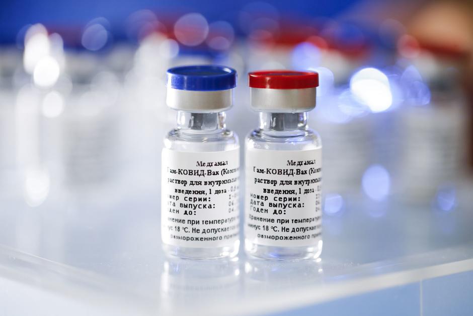 La vacuna Sputnik espera cumplir con los requisitos de la OMS para llegar a distribuirse para combatir la pandemia. (Foto: AFP)