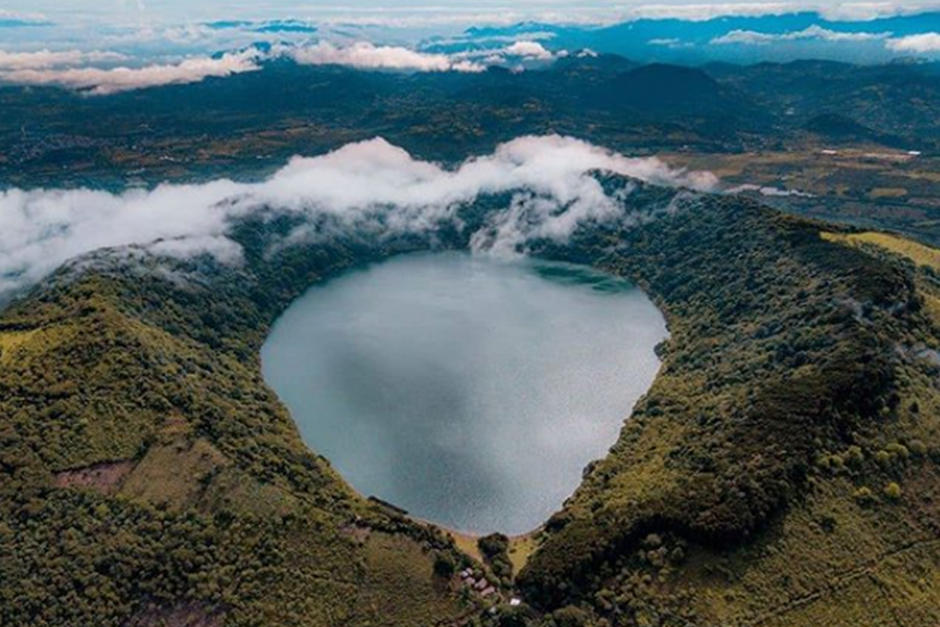 La Laguna de Ipala se encuentra en el departamento de Chiquimula (Fotografía: Instagram @rodrigopopguatemala)
