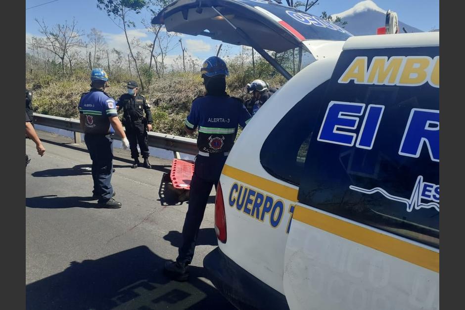 El cuerpo fue localizado a la orilla de la carretera. (Foto: CBV)&nbsp;