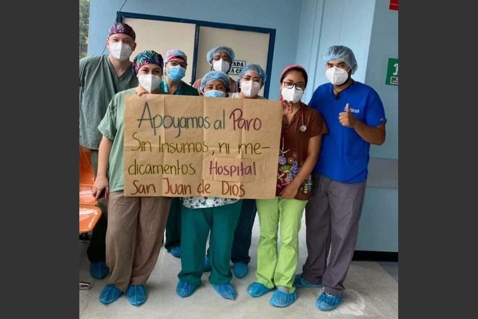 Médicos manifestaron su apoyo al paro nacional contra el presidente Alejandro Giammattei y la fiscal general, Consuelo Porras. (Foto: Cortesía)