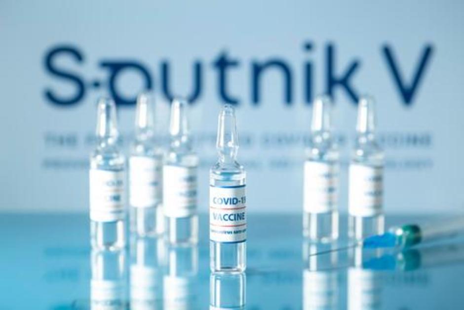 Los países que hicieron contratos con Sputnik V han tenido problemas para adquirir el segundo componente de la vacuna. Los rusos proponen combinar la primera dosis con una segunda de otra marca. (Foto: archivo/Soy502)