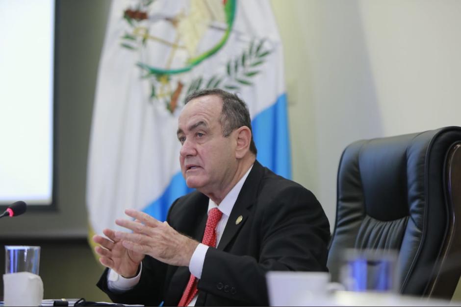 El presidente Alejandro Giammattei estableció un nuevo toque de queda para contener los casos de Covid-19. (Foto: Presidencia)