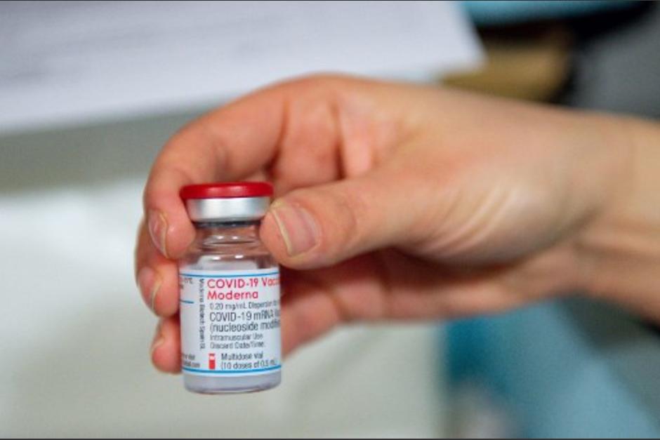 La vacuna Moderna tiene una efectividad del 93%, según la farmacéutica. (Foto: AFP)