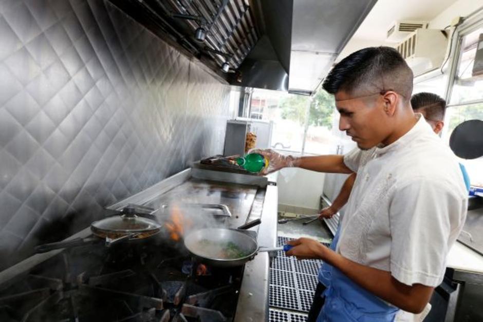 Migrantes irregulares son contratados en varios restaurantes en EE. UU. (Foto: La Opinión de México)