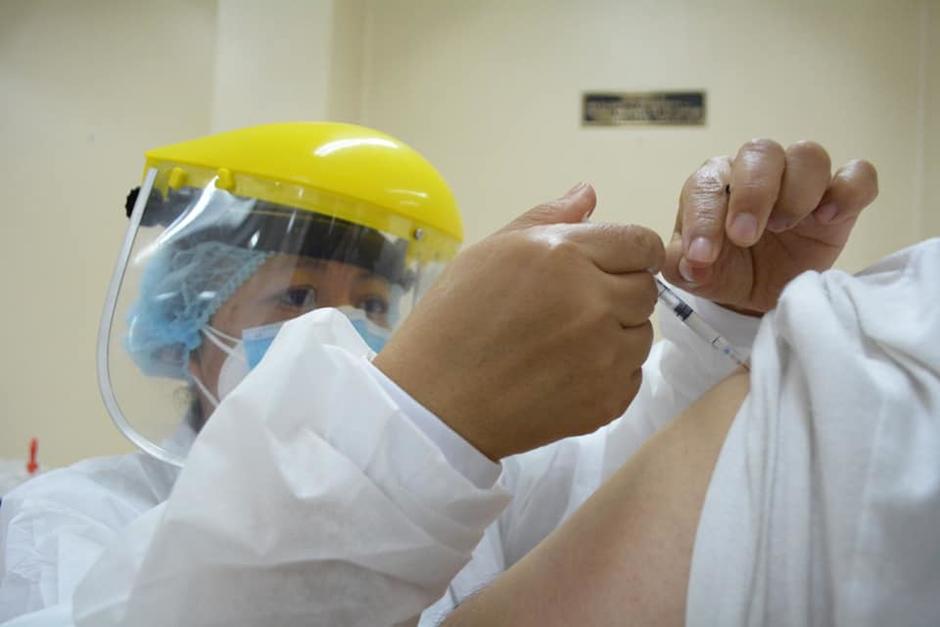 El personal de salud de primera línea sería el primero en recibir la vacuna del Covid-19. (Foto: Ministerio de Salud)