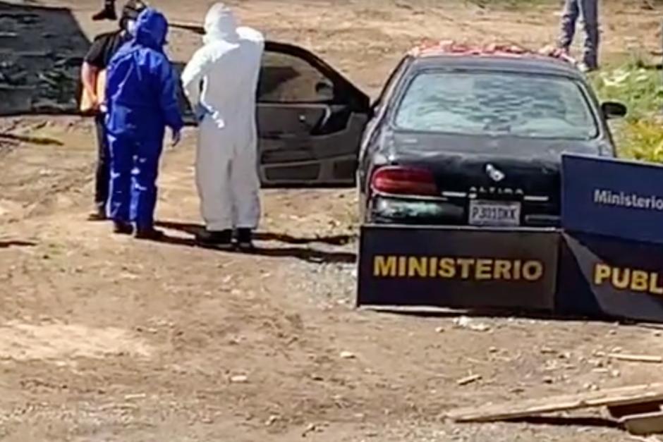 El vehículo donde fue localizado el cuerpo de Candelaria Xol Choc de 56 años. (Foto: Captura de pantalla video Facebook Sam Chun)&nbsp;