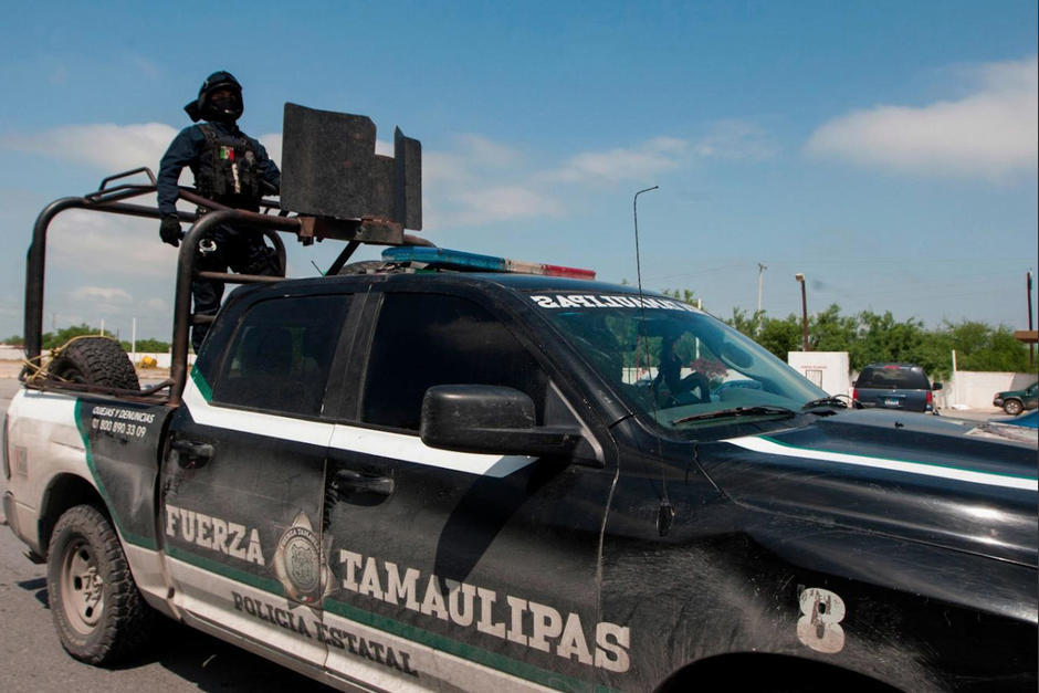 Las autoridades arrestaron a 12 policías mexicanos señalados de participar en la masacre de Tamaulipas. (Foto: AFP)