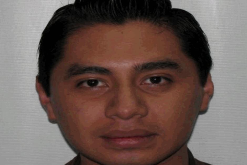 Walter Daniel Sical Orozco tiene 27 años y se encuentra prófugo por el delito de agresión sexual. (Foto: Soy502)&nbsp;