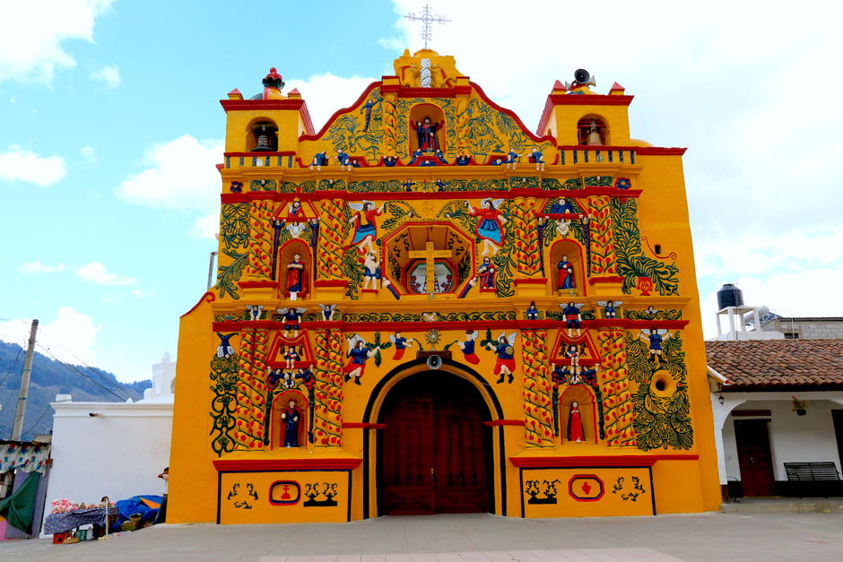 El templo de San Andrés Xecul es uno de los más atractivos que existen en Guatemala. (Foto: Inguat)