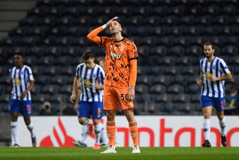 Rodrigo Betancur complicó la salida de su equipo y regaló el primer gol para el Porto. (Foto: AFP)