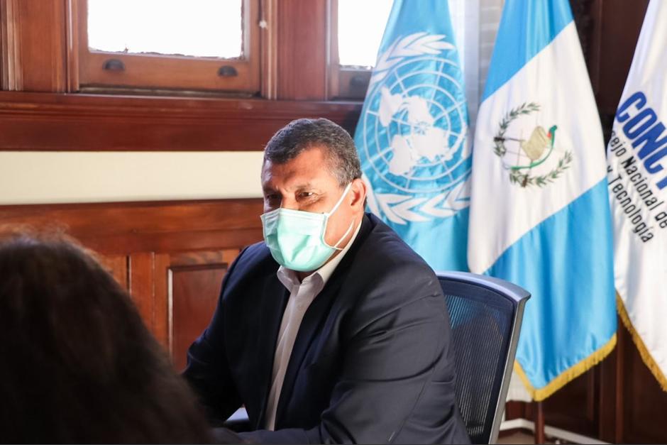 El vicepresidente habló sobre las pruebas falsas durante una visita a Huehuetenango. (Foto: Vicepresidencia)