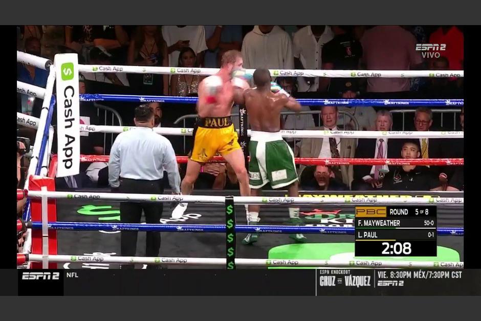 La pelea no dejó buen sabor de boca a los aficionados del boxeo. (Captura Video)
