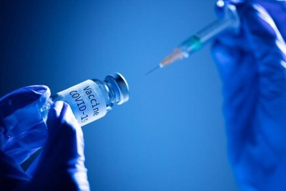La vacuna está causando complicaciones en jóvenes. (Foto: AFP)&nbsp;